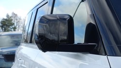 2022 (72) LAND ROVER DEFENDER 3.0 D300 X-Dynamic HSE 110 5dr Auto 5179124