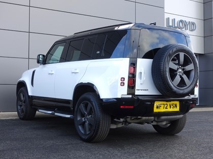 2022 (72) LAND ROVER DEFENDER 3.0 D300 X-Dynamic HSE 110 5dr Auto
