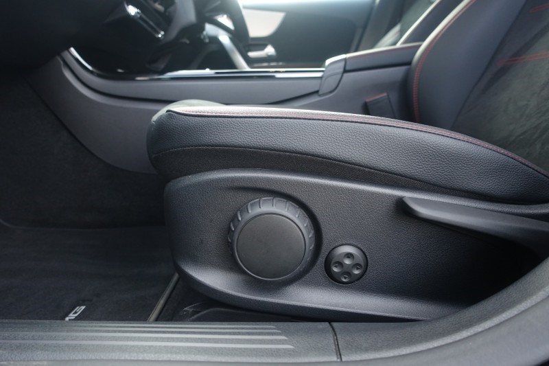 2024 (24) MERCEDES-BENZ A CLASS A200d AMG Line Executive 5dr Auto 5068286