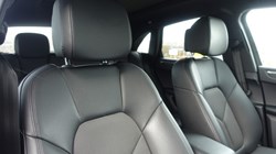 2022 (22) PORSCHE MACAN 5dr PDK 5124648