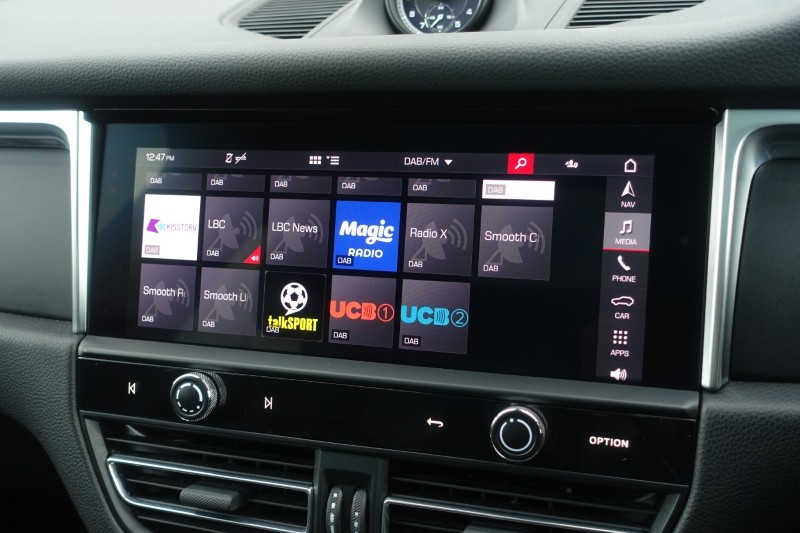 2022 (22) PORSCHE MACAN 5dr PDK 5124643