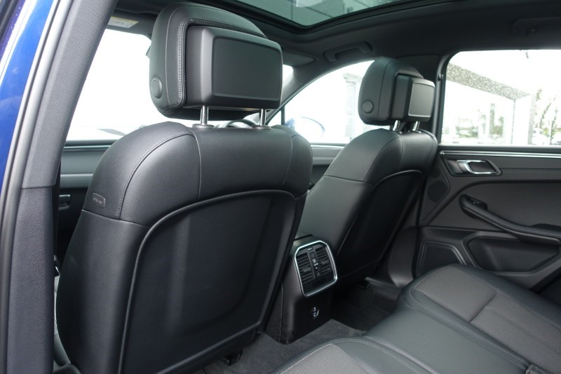 2022 (22) PORSCHE MACAN 5dr PDK 5124658