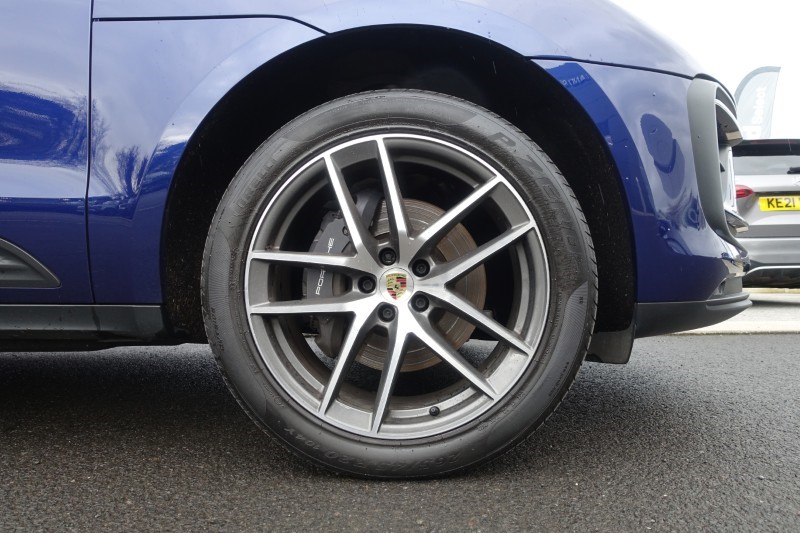 2022 (22) PORSCHE MACAN 5dr PDK 5124610