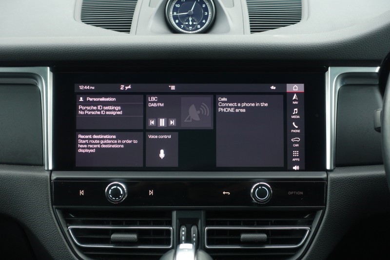 2022 (22) PORSCHE MACAN 5dr PDK 5124616