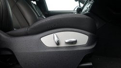 2022 (22) PORSCHE MACAN 5dr PDK 5124650