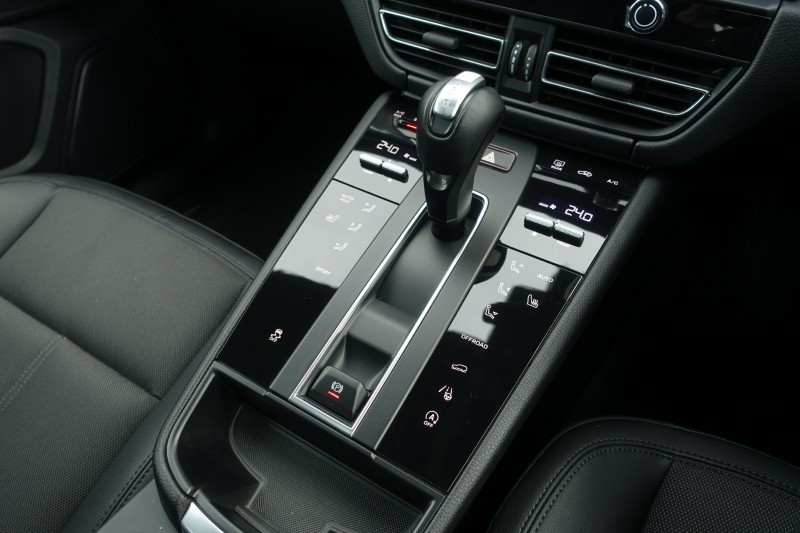 2022 (22) PORSCHE MACAN 5dr PDK 5124615