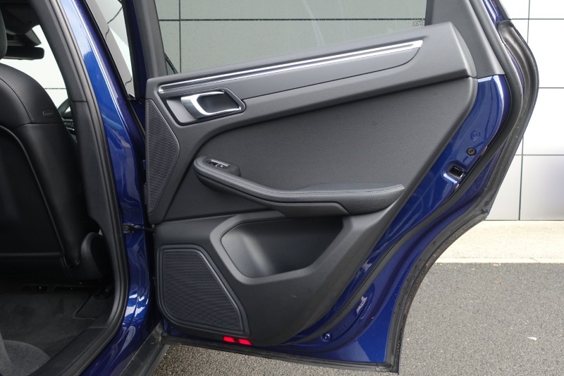 2022 (22) PORSCHE MACAN 5dr PDK 5124653