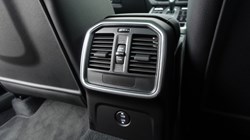 2022 (22) PORSCHE MACAN 5dr PDK 5124620