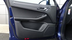 2022 (22) PORSCHE MACAN 5dr PDK 5124660