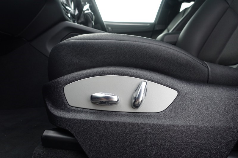 2022 (22) PORSCHE MACAN 5dr PDK 5124662