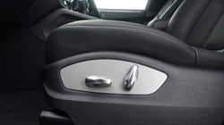 2022 (22) PORSCHE MACAN 5dr PDK 5124662