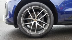 2022 (22) PORSCHE MACAN 5dr PDK 5124632