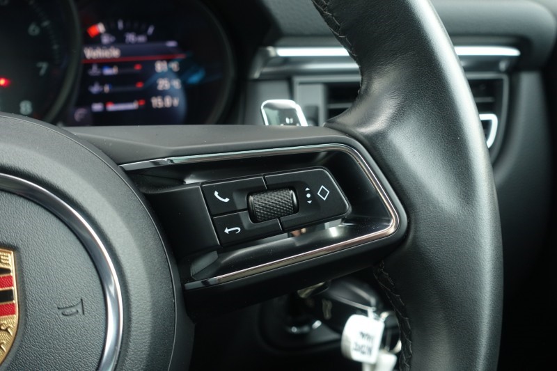 2022 (22) PORSCHE MACAN 5dr PDK 5124638