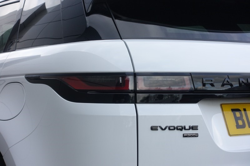 2022 (72) LAND ROVER RANGE ROVER EVOQUE 1.5 P300e R-Dynamic SE 5dr Auto 5117120