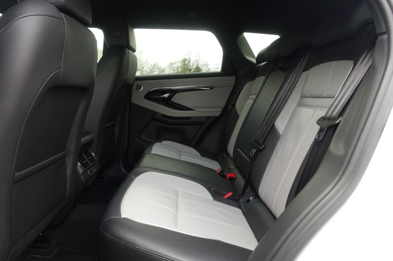 2022 (72) LAND ROVER RANGE ROVER EVOQUE 1.5 P300e R-Dynamic SE 5dr Auto 5117105