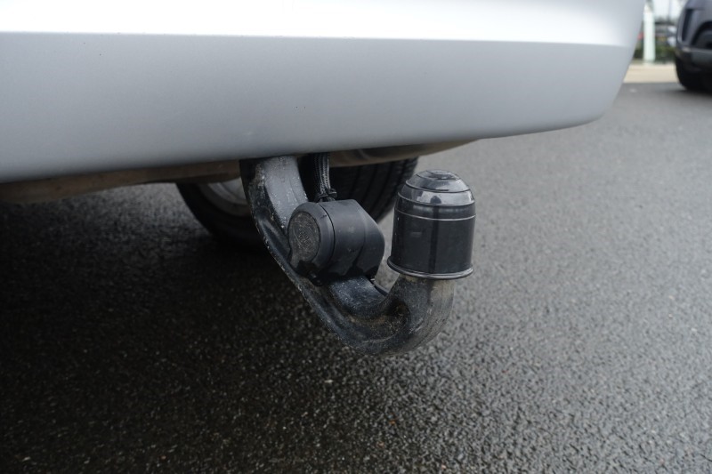 2023 (23) LAND ROVER COMMERCIAL DISCOVERY 3.0 D300 SE Commercial Auto 5124810