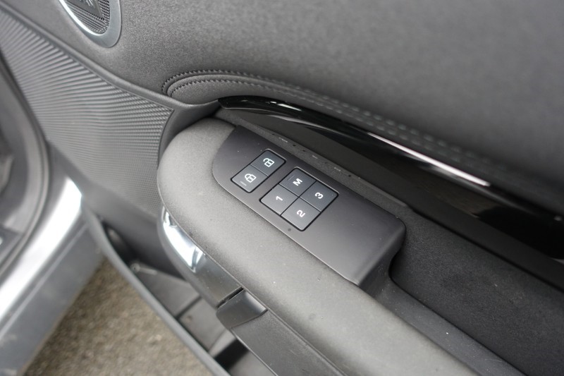 2023 (23) LAND ROVER COMMERCIAL DISCOVERY 3.0 D300 SE Commercial Auto 5124821