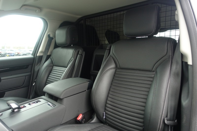 2023 (23) LAND ROVER COMMERCIAL DISCOVERY 3.0 D300 SE Commercial Auto 5124784