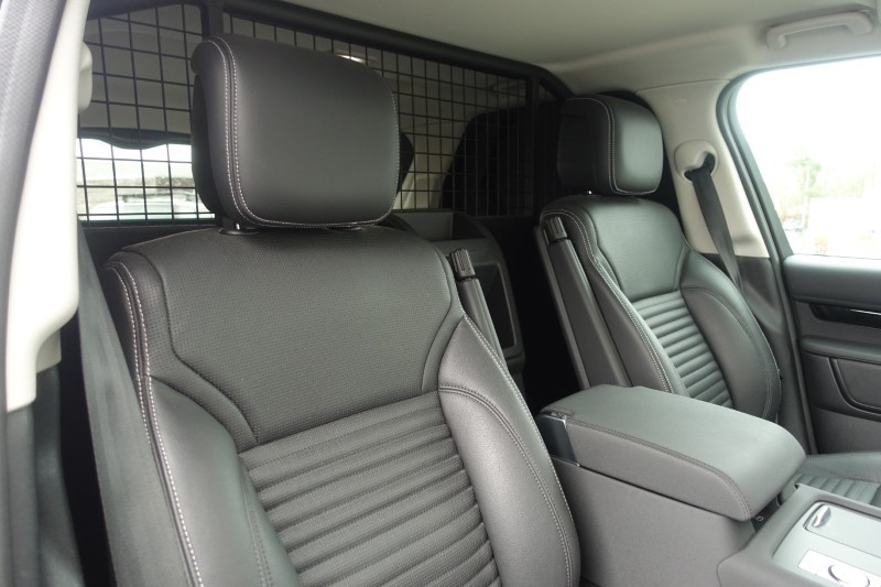 2023 (23) LAND ROVER COMMERCIAL DISCOVERY 3.0 D300 SE Commercial Auto 5124823