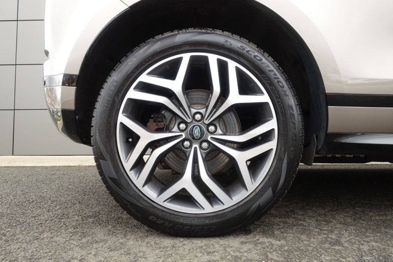 2022 (72) LAND ROVER RANGE ROVER EVOQUE 1.5 P300e R-Dynamic SE 5dr Auto 5451954
