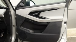 2021 (71) LAND ROVER RANGE ROVER EVOQUE 2.0 D200 R-Dynamic SE 5dr Auto 5183517