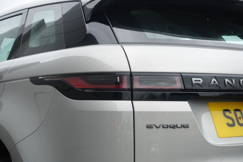2021 (71) LAND ROVER RANGE ROVER EVOQUE 2.0 D200 R-Dynamic SE 5dr Auto 5183493