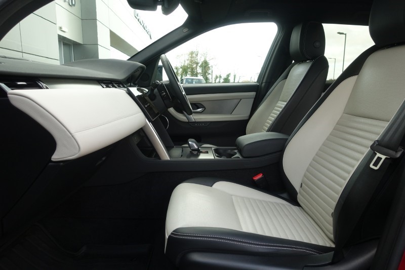 2024 (24) LAND ROVER DISCOVERY SPORT 2.0 D200 Dynamic SE 5dr Auto [5 Seat] 5115460