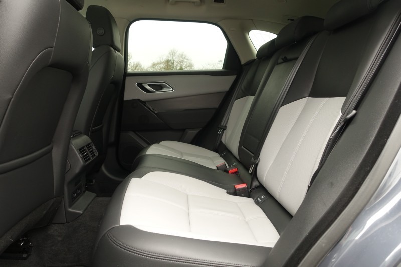 2024 (24) LAND ROVER RANGE ROVER VELAR 2.0 D200 MHEV Dynamic SE 5dr Auto 5195866