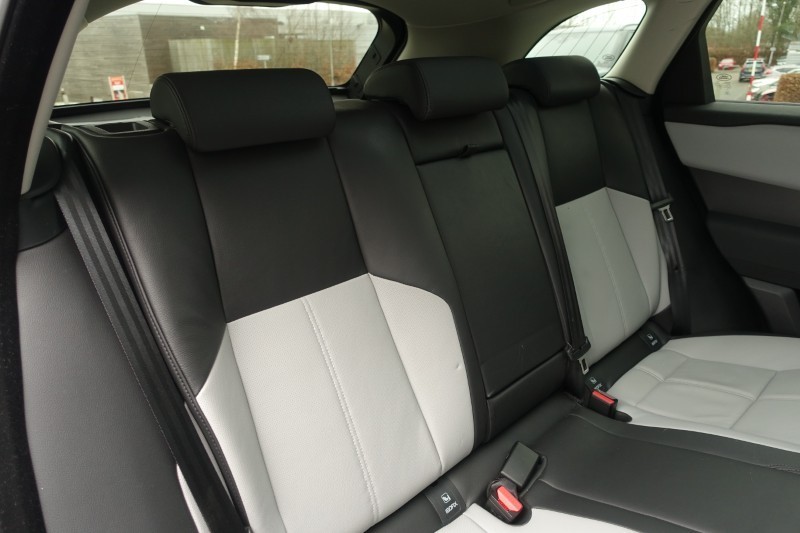 2024 (24) LAND ROVER RANGE ROVER VELAR 2.0 D200 MHEV Dynamic SE 5dr Auto 5195912