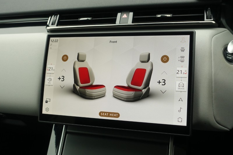 2024 (24) LAND ROVER RANGE ROVER VELAR 2.0 D200 MHEV Dynamic SE 5dr Auto 5195900