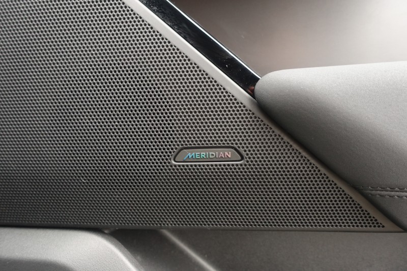 2024 (24) LAND ROVER RANGE ROVER VELAR 2.0 D200 MHEV Dynamic SE 5dr Auto 5195908