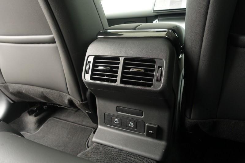 2024 (24) LAND ROVER RANGE ROVER VELAR 2.0 D200 MHEV Dynamic SE 5dr Auto 5195880