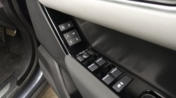 2024 (24) LAND ROVER RANGE ROVER VELAR 2.0 D200 MHEV Dynamic SE 5dr Auto 5195909