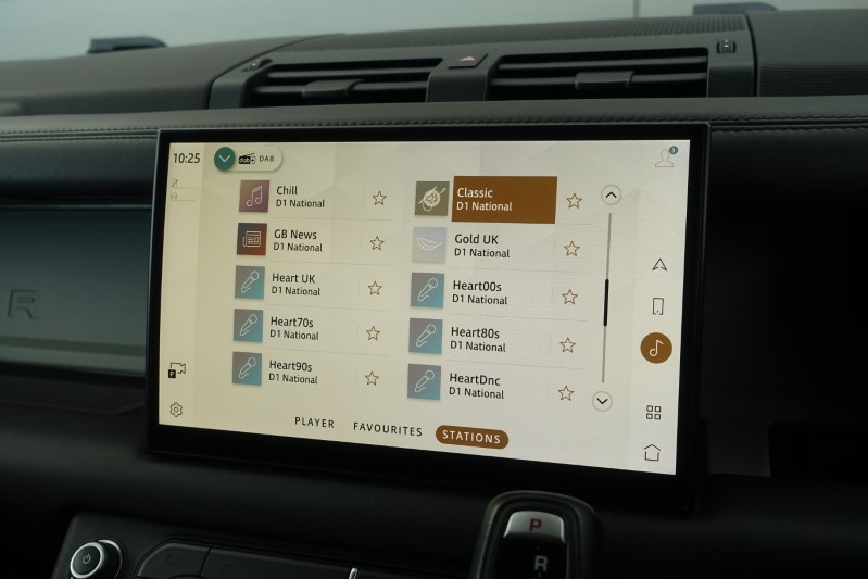 2022 (72) LAND ROVER COMMERCIAL DEFENDER 3.0 D250 Hard Top HSE Auto [3 Seat] 5216596