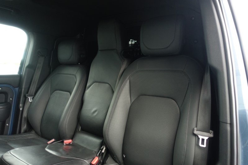 2022 (72) LAND ROVER COMMERCIAL DEFENDER 3.0 D250 Hard Top HSE Auto [3 Seat] 5216572