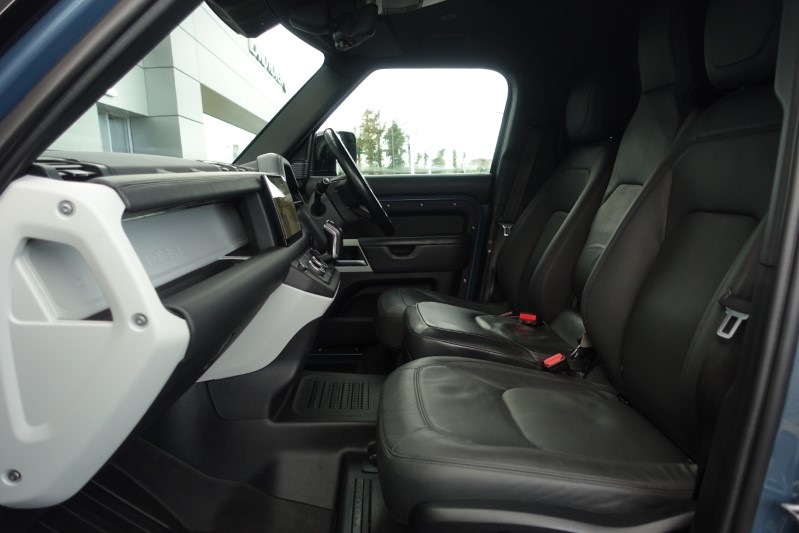 2022 (72) LAND ROVER COMMERCIAL DEFENDER 3.0 D250 Hard Top HSE Auto [3 Seat] 5216571