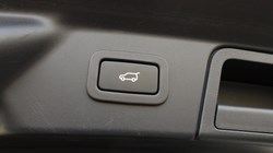 2022 (22) LAND ROVER RANGE ROVER VELAR 2.0 P400e R-Dynamic HSE 5dr Auto 5142585