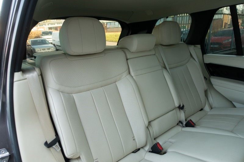 2022 (72) LAND ROVER RANGE ROVER 3.0 D350 HSE 4dr Auto 5156191