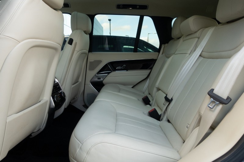 2022 (72) LAND ROVER RANGE ROVER 3.0 D350 HSE 4dr Auto 5156136