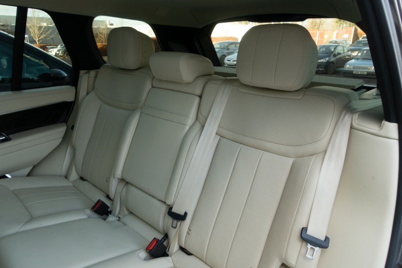 2022 (72) LAND ROVER RANGE ROVER 3.0 D350 HSE 4dr Auto 5156194