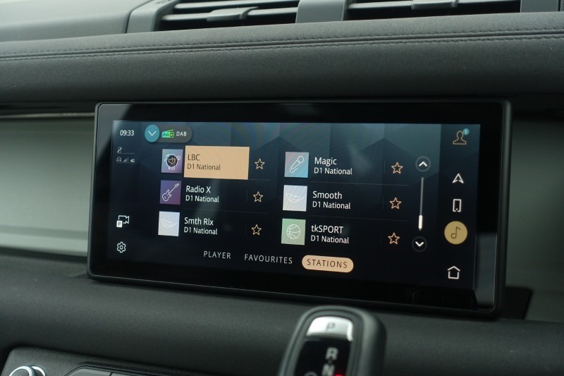 2022 (22) LAND ROVER DEFENDER 3.0 D250 X-Dynamic SE 90 3dr Auto 5256092