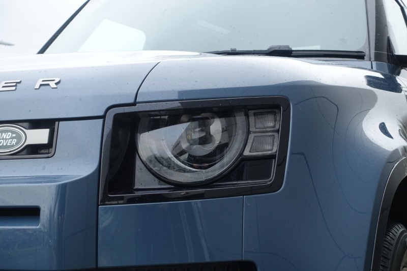 2022 (22) LAND ROVER DEFENDER 3.0 D250 X-Dynamic SE 90 3dr Auto 5256086