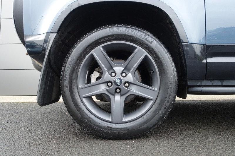 2022 (22) LAND ROVER DEFENDER 3.0 D250 X-Dynamic SE 90 3dr Auto 5256077