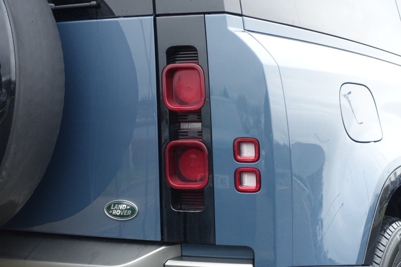 2022 (22) LAND ROVER DEFENDER 3.0 D250 X-Dynamic SE 90 3dr Auto 5256079