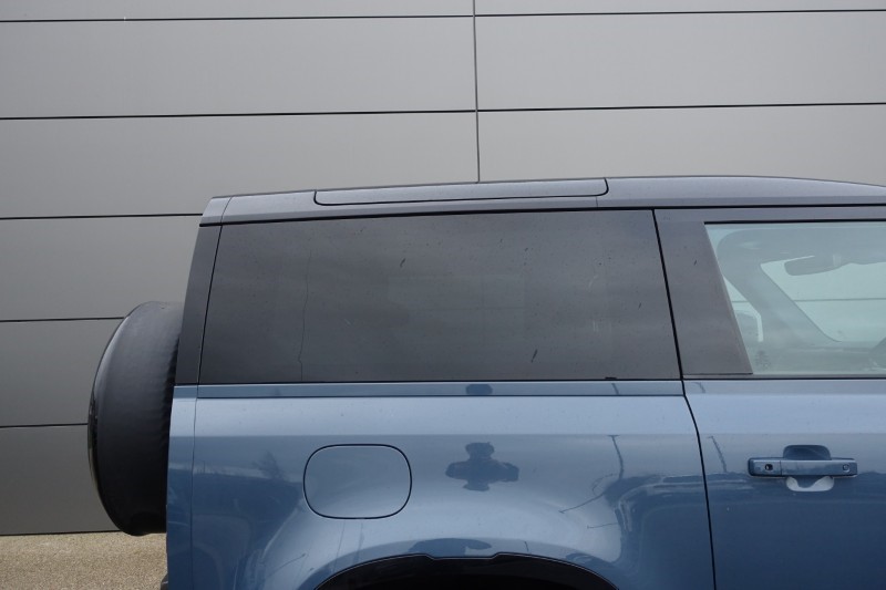 2022 (22) LAND ROVER DEFENDER 3.0 D250 X-Dynamic SE 90 3dr Auto 5256076