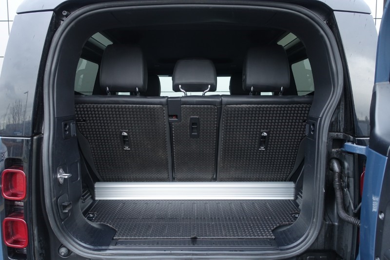 2022 (22) LAND ROVER DEFENDER 3.0 D250 X-Dynamic SE 90 3dr Auto 5256062