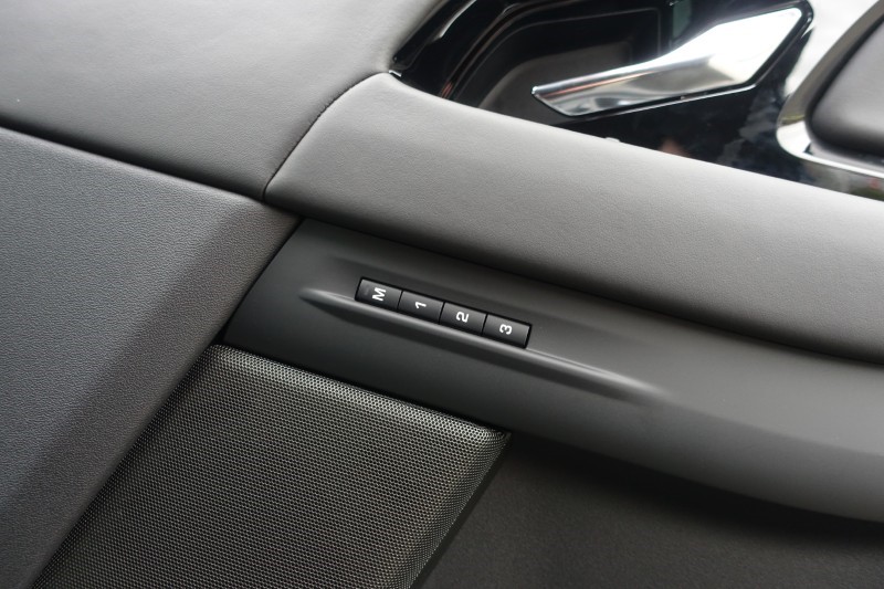 2025 (25) LAND ROVER RANGE ROVER EVOQUE 1.5 P270e Autobiography 5dr Auto [Revised] 5129065