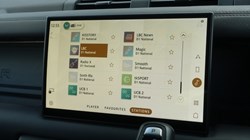 2023 (23) LAND ROVER DEFENDER 3.0 D300 X-Dynamic HSE 110 5dr Auto 5318949