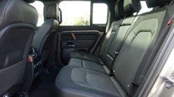 2023 (23) LAND ROVER DEFENDER 3.0 D300 X-Dynamic HSE 110 5dr Auto 5318913