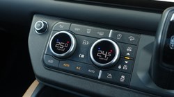 2023 (23) LAND ROVER DEFENDER 3.0 D300 X-Dynamic HSE 110 5dr Auto 5318957